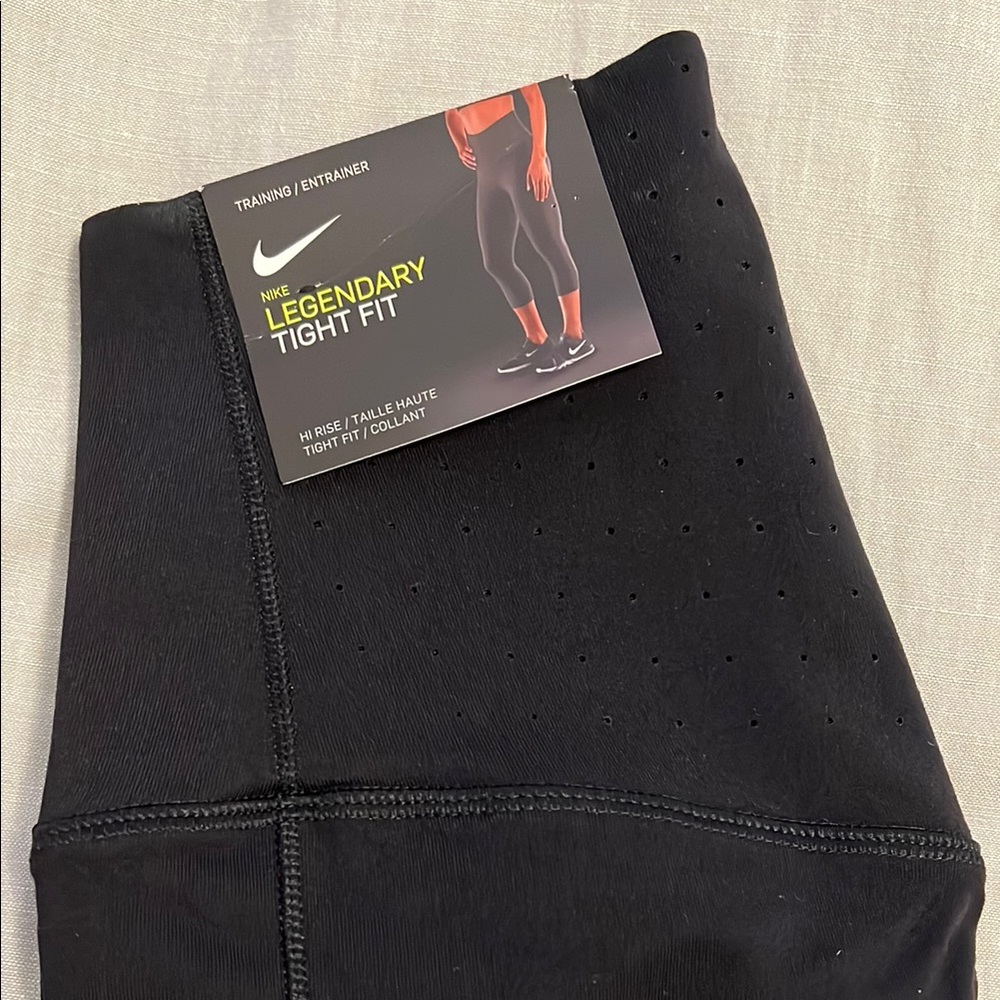 Nike Black Legendary Tight Fit Leggings NWT